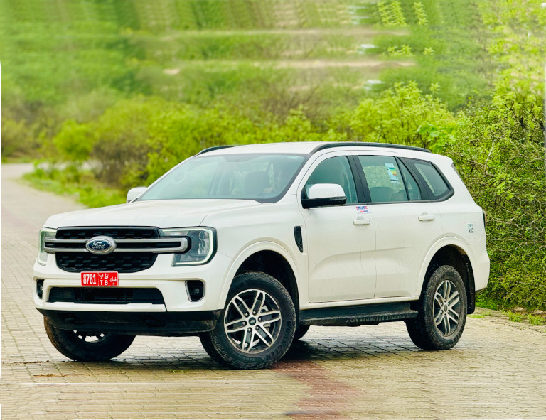 Ford Everest car for rent in Oman